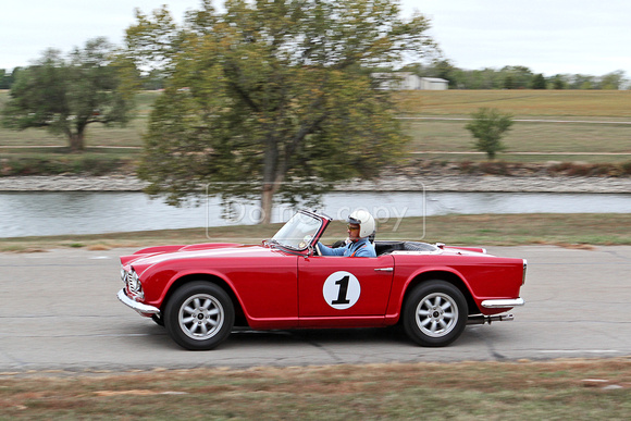 1Triumph 2023 Sat Track Bo Gray_4hi res